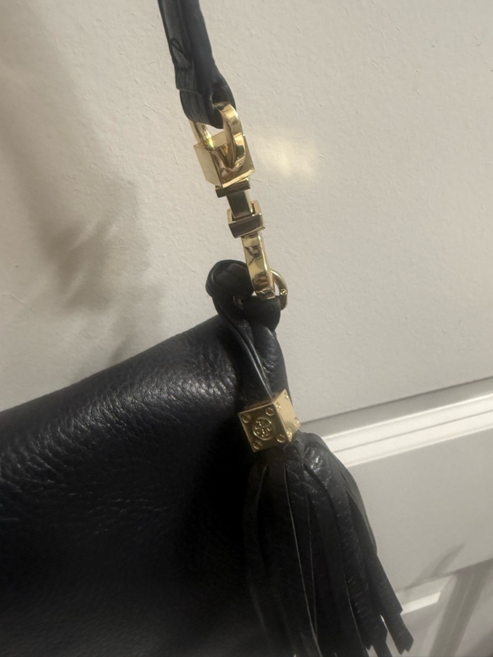 Tory Burch Black Pebbled Leather Fold-Over Shoulder Bag with Tassel (Dust Bag) - Picture 6 of 7